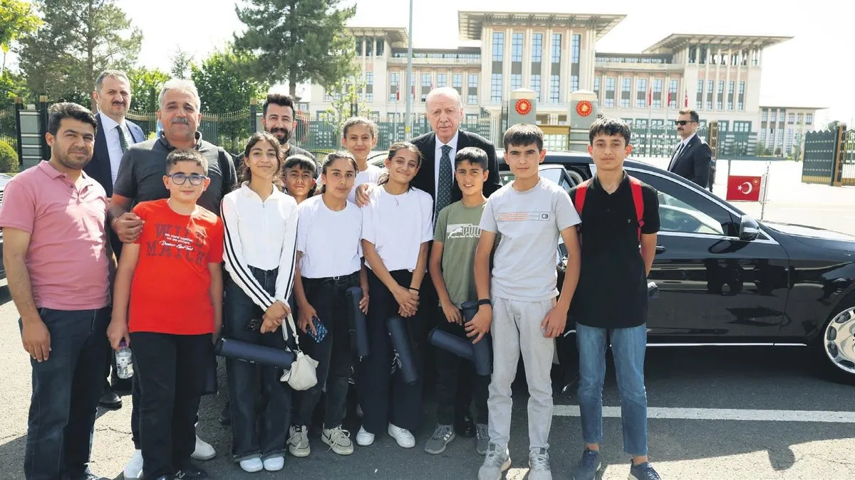 Adıyamanlı çocuklarla hatıra fotoğrafı