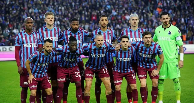 Trabzonsporlu futbolculardan 2022 mesajı