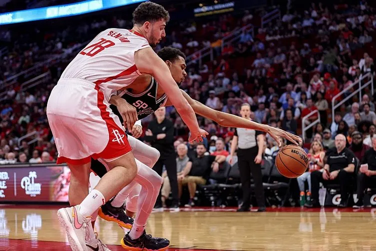 Alperen Şengün kariyer rekorunu kırdı! İnanılmaz gecede NBA tarihine geçti: Spurs maçına damga vuran performans…