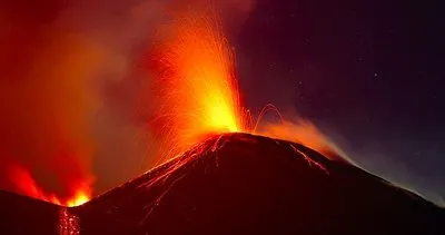 İtalya’da Etna Yanardağı’nda yeni patlama!