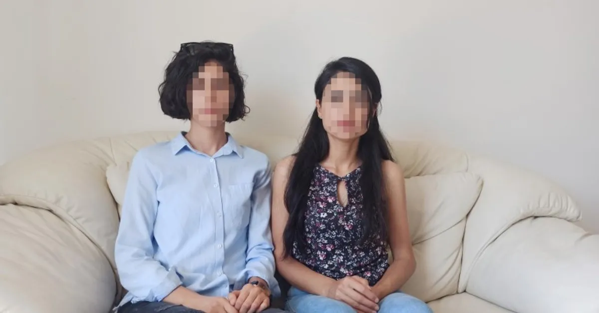 esinin dovup evden attigi kadin