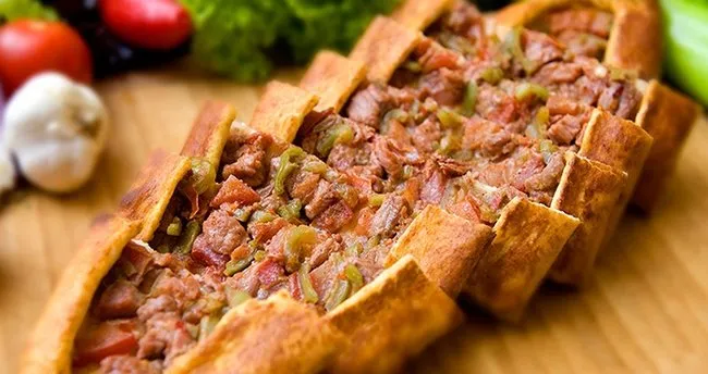 Kıymalı pide tarifi - Kıymalı pide nasıl yapılır?