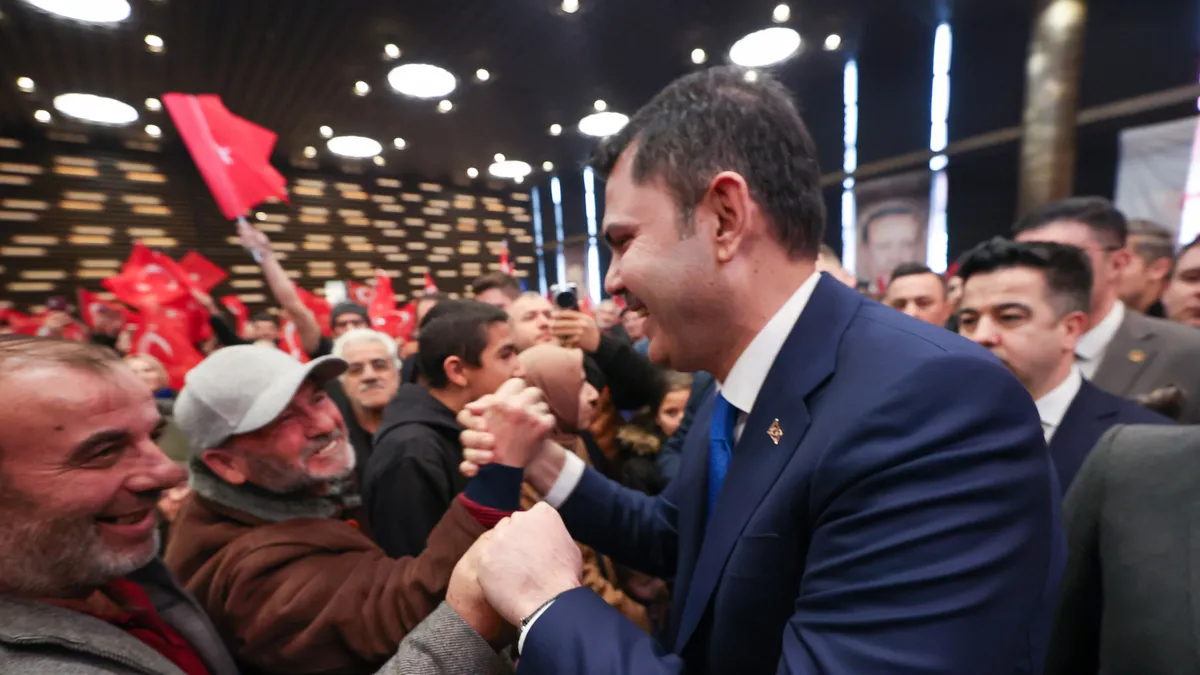 Bakan Kurum: Asrın dayanışmasını sözde değil sahada gösterdik Bakan Kurum: Asrın dayanışmasını sözde değil sahada gösterdik