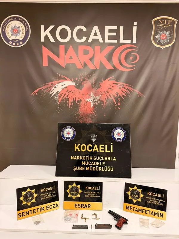 kocaelide-narkotik-operasyonlarinda-38-tutuklama-1764006781559.jpg