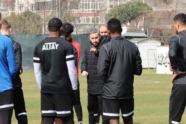 Altay’ın Beşiktaş mesaisi sürüyor