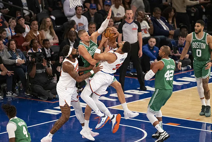 nba-play-offlarinda-knicks-celtics-karsisinda-seriyi-3-1e-getirdi-1747122964449.jpeg