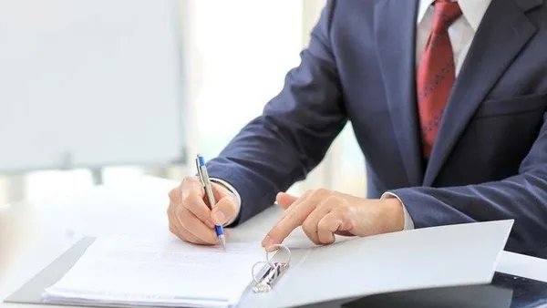 Kamuda çalışan sözleşmelilere kadro Resmi Gazete'de yayımlandı
