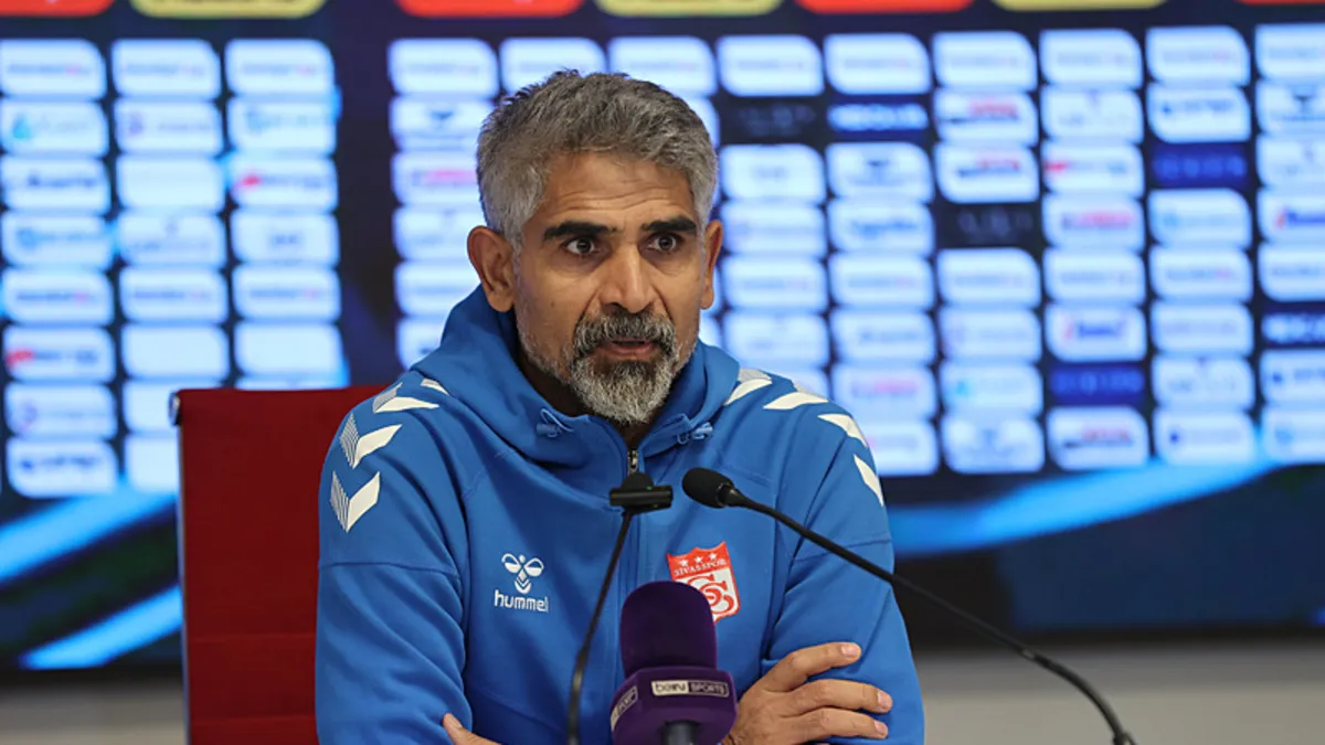 Sivasspor'da İsmet Taşdemir'den ayrılık sinyali! Sivasspor'da İsmet Taşdemir'den ayrılık sinyali!