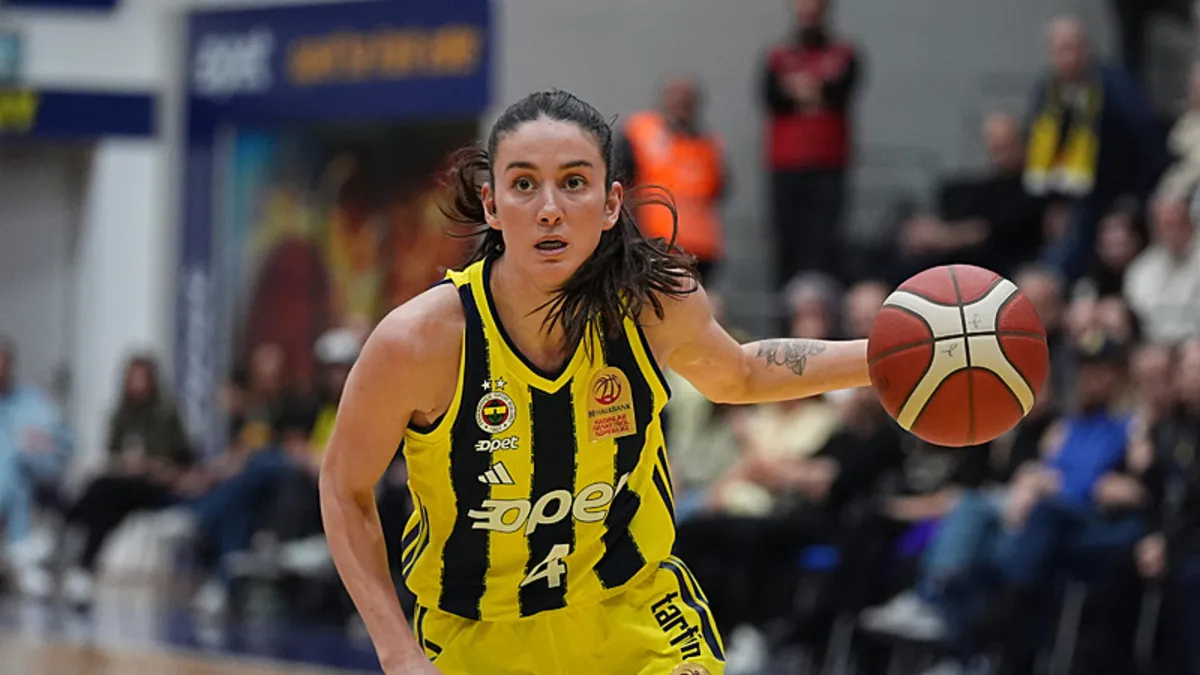 Fenerbahçe Opet, Galatasaray Çağdaş Faktoring serisinde durumu 2-0 yaptı! Fenerbahçe Opet, Galatasaray Çağdaş Faktoring serisinde durumu 2-0 yaptı!