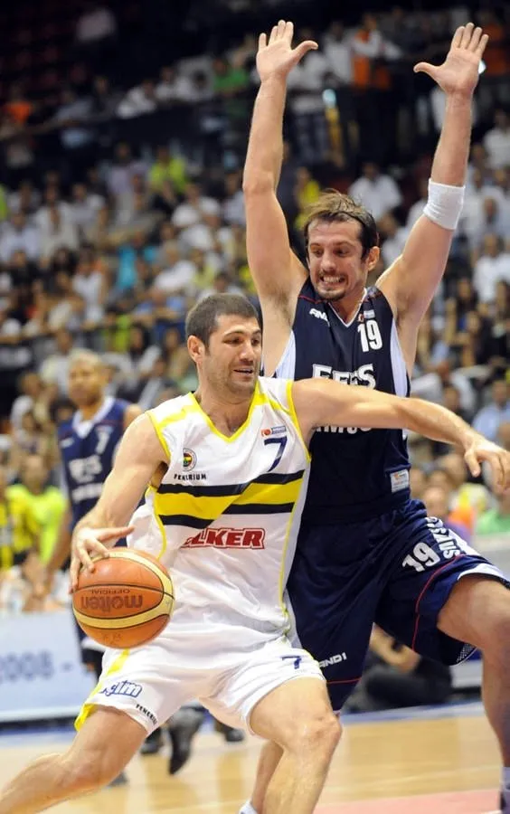 Fenerbahçe Ülker - Efes Pilsen