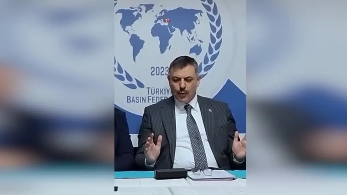 Bakan Çiftçi’den APP plaka açıklaması: Yalnızca şekle ilişkin bir konu değil videosunu izle Bakan Çiftçi’den APP plaka açıklaması: Yalnızca şekle ilişkin bir konu değil videosunu izle