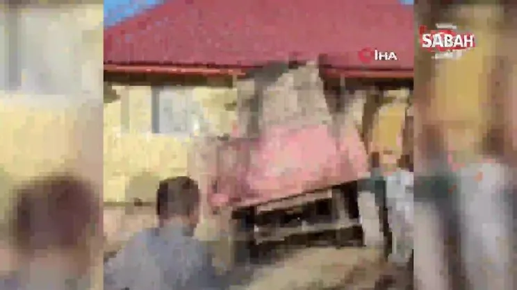 Kastamonu'da freni boşalan traktör eve girdi, faciadan dönüldü | Video