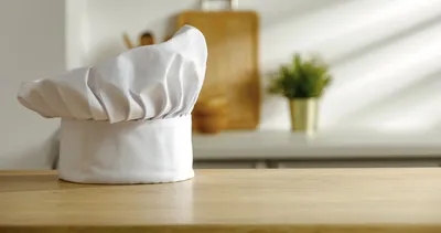 Aşçı şapkasındaki pileler aslında ne anlama geliyor? Meğer hijyenle ilgisi yokmuş...