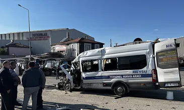 Kayseri’de feci kaza! Kamyon ile işçi servisi çarpıştı