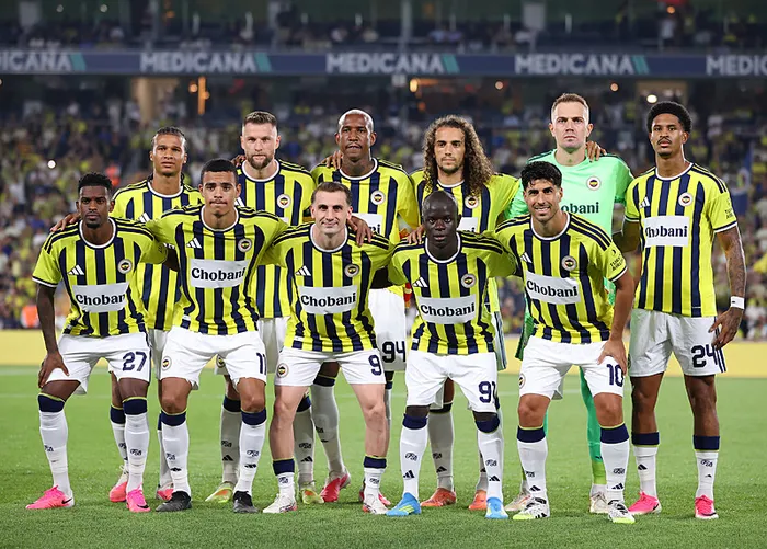canli-uefa-sampiyonlar-liginde-fenerbahce-sturm-graz-maci-1785954274377.jpeg