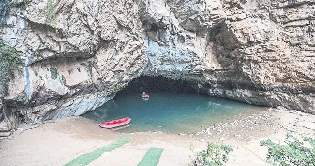 Altınbeşik Mağarası
