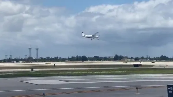 ABD'nin Florida eyaletinde pilot bayılınca uçağı havalimanına yolcu indirmişti! Uçağın iniş anı kamerada | Video