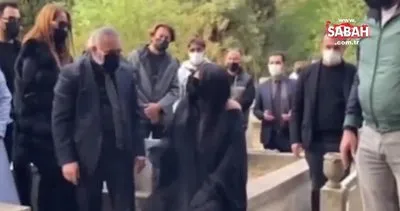 Diva lakaplı Bülent Ersoy’un, Babası Fikret Erkoç’un cenaze törenindeki sözleri sosyal medyada viral oldu! | Video