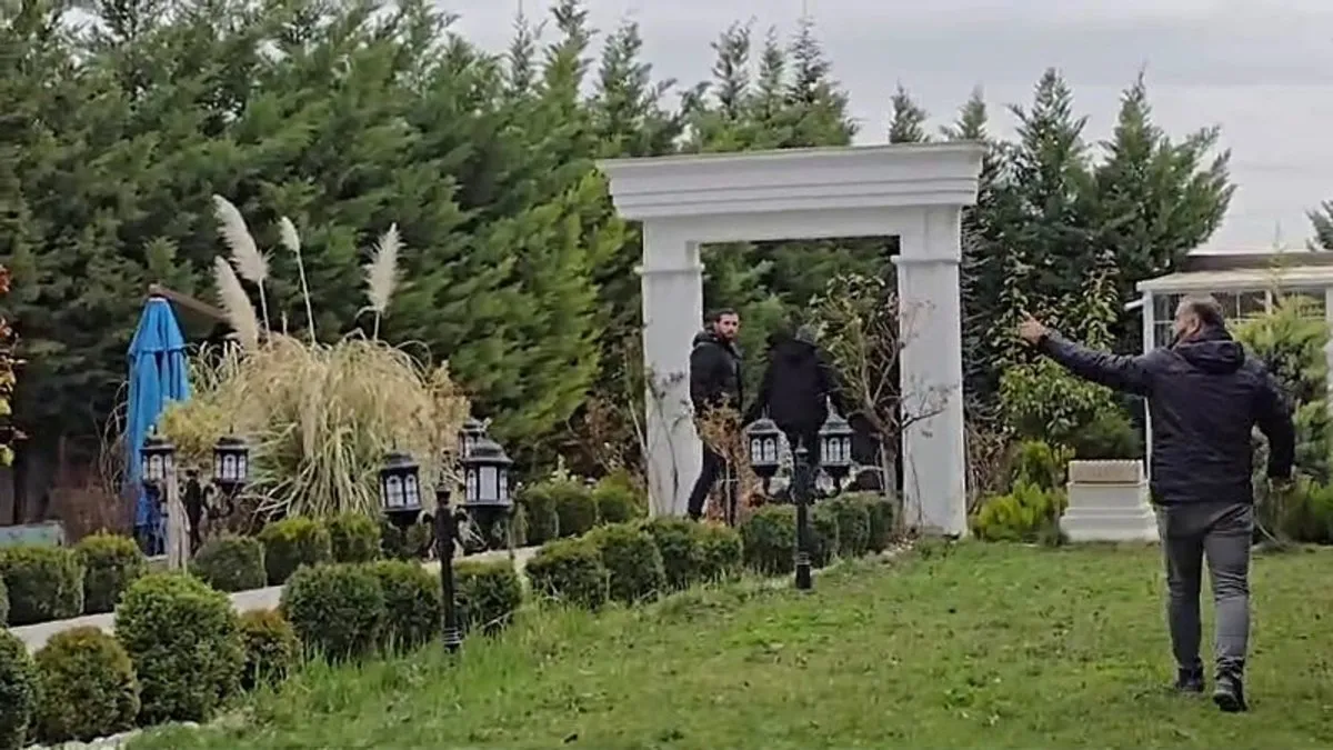 Müebbet ve 23 yıl hapisle aranıyordu... Firari Abdullah Çokkaynar saklandığı villada yakalandı!