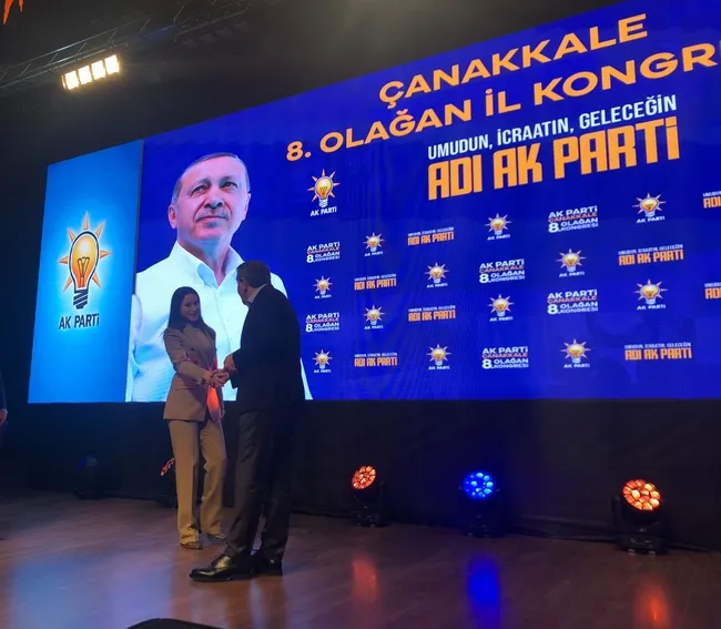 turkiyenin-en-genc-belediye-baskani-ak-partiye-gecti-1737816451492.jpeg