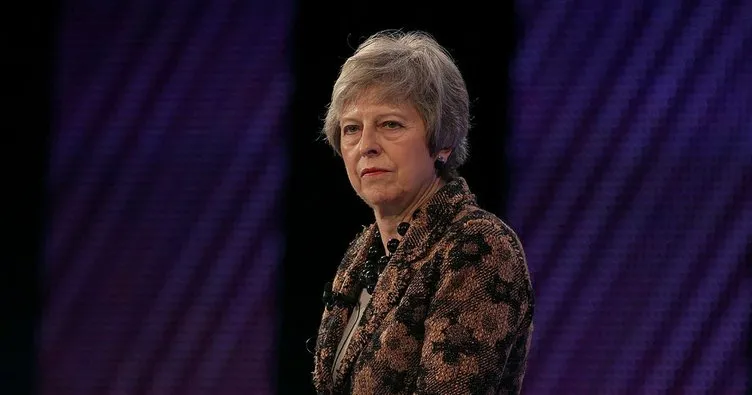 İngiltere Başbakanı May Brexit görüşmeleri için Brüksel’e gidiyor