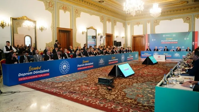 bakan-kurum-deprem-donusum-seferberligi-onemli-1746701947529.jpg
