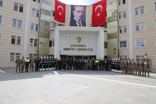 emniyet-genel-muduru-mehmet-aktas-sanliurfada-1681389712156.jpg
