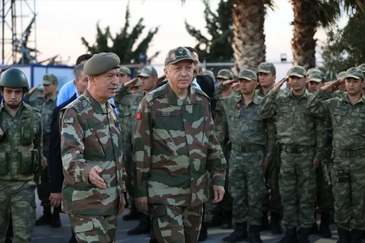 Cumhurbakanı ile beraber ünlü isimler sınıra akın etti