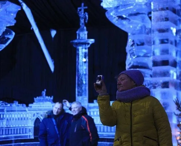 Rusya'da buz şöleni