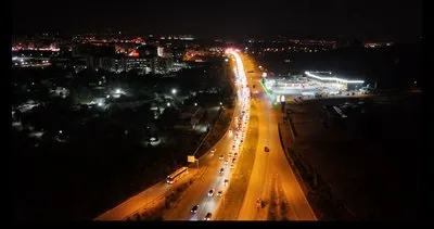 Tatilin son gününde trafik zirve yaptı: 43 ilin geçiş güzergahında kilometrelerce araç kuyruğu #kirikkale
