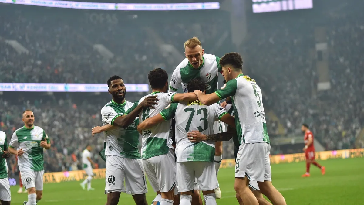 Bursaspor, Pendikspor'u eli boş gönderdi