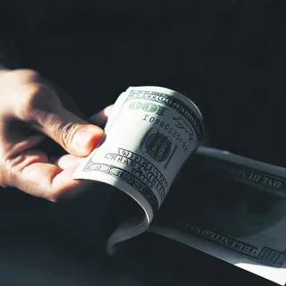 Dolarda JP Morgan parmağı