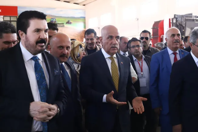 bakan-kirisci-agriya-son-20-yilda-73-milyar-liralik-tarimsal-destek-ve-yatirim-yaptik-1663593075293.jpg