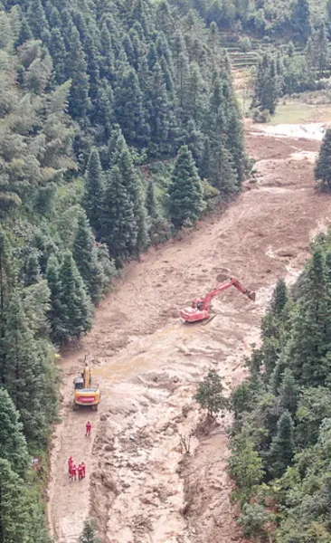 Çin’de heyelan faciası: 2 ölü