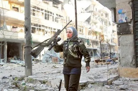 Suriye’de savaşan kadın savaşçı Guevara