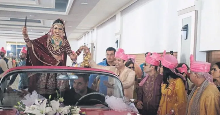 Antalya’da milyonluk düğün