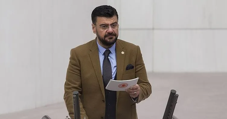 İYİ Parti Manisa Milletvekili Tamer Akkal partisinden istifa etti