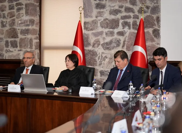 İzmir Körfezi için önemli adım! Balık ölümleri ve kirlilik şoke etmişti