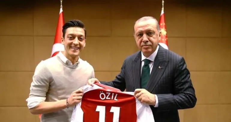 Dünya ayağa kalktı! Mesut Özil’e büyük destek...