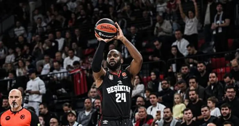 Beşiktaş, Olympiakos’a kaybetti
