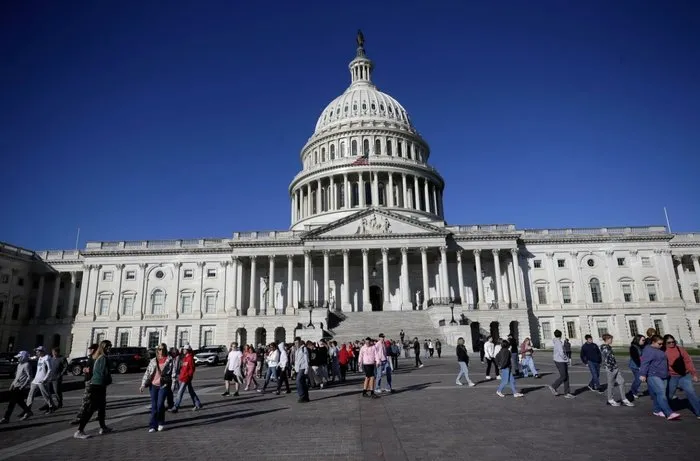 ABD Senato’sunda rekor konuşma: Senatör Merkeley’den 22 saatlik Trump isyanı