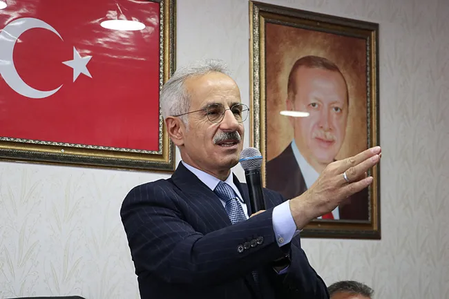 bakan-uraloglu-cumhurbaskanimizi-allahin-izniyle-hep-beraber-sececegiz-1788964697408.jpg Bakan Uraloğlu: Cumhurbaşkanımızı Allah'ın izniyle hep beraber seçeceğiz