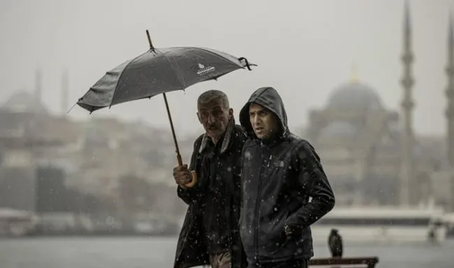 son-dakika-meteoroloji-ve-valilik-saat-verdi-istanbul-icin-sari-kodlu-uyari-gok-gurultulu-saganak-ve-firtina-g-1761286514896.jpg (1072×633)