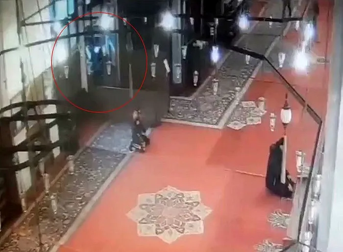 SABAH ÖZEL! Fatih Camii'ndeki saldırganın tüm bağlantıları mercek altında! Saldırgan tutuklandı