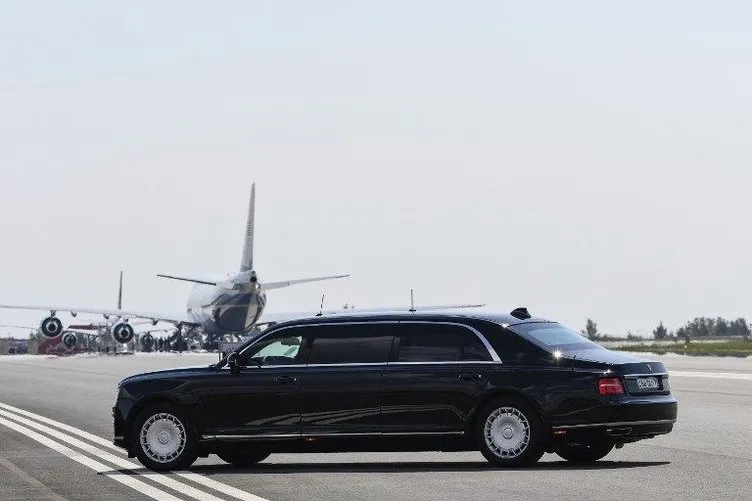 Putin’in yeni canavarı görücüye çıktı... İçinde yok yok