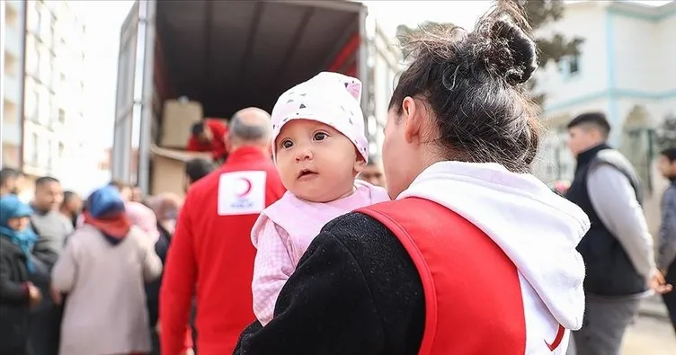 Türk Kızılay, 48 bin 411 personeliyle deprem bölgesinde görev yapıyor
