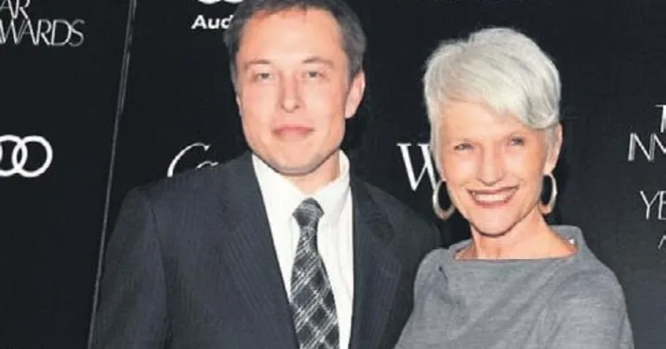 Elon Musk’ın annesi moda haftasında yürüdü