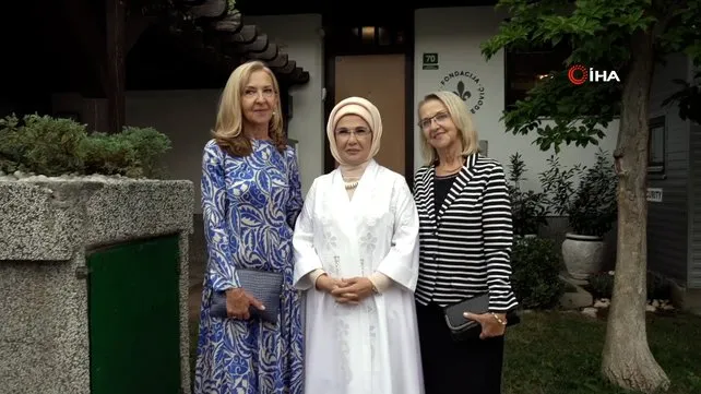 Emine Erdoğan Saraybosna'da Aliya İzzetbegoviç Vakfı'nı ziyaret etti