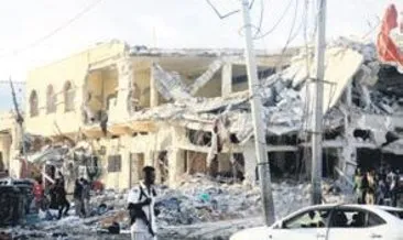 Mogadişu’yu sarsan saldırı: 100 ölü, 300 yaralı