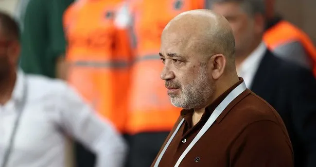 SON DAKİKA: Murat Sancak, Adana Demirspor başkanlığını Metin Korkmaz’a devretti